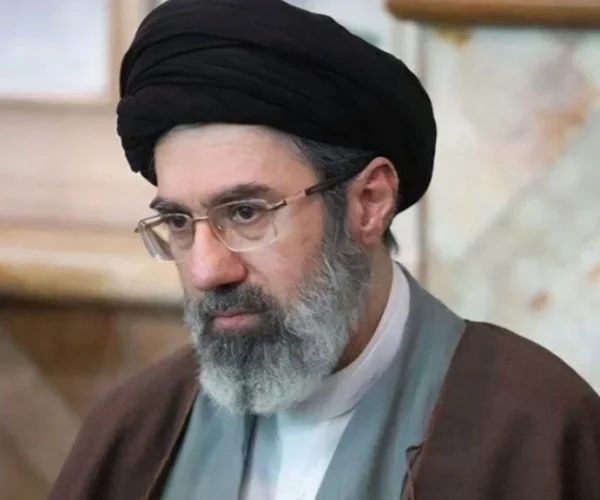 Intelijen AS menyebut Pemimpin Tertinggi Iran Mojtaba Khamenei berada di lokasi rahasia dan hanya bisa dihubungi lewat jaringan kurir khusus.