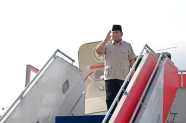 Presiden Prabowo Subianto mengungkap rencana pembangunan PLTS 100 GW di KTT ASEAN dan mendorong percepatan transisi energi bersih kawasan.