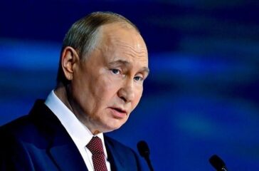 Presiden Rusia Vladimir Putin memperingatkan Presiden AS Donald Trump soal konflik Iran yang berisiko memicu dampak global, di tengah tekanan politik AS.