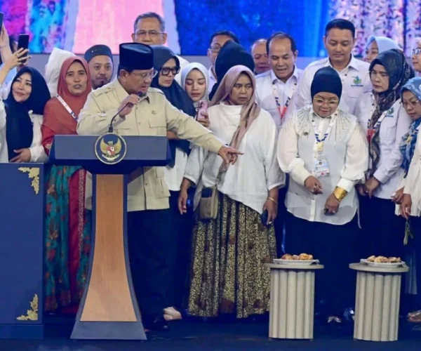 Prabowo Larang Telur Dadar di MBG, Mitra Dapur Diingatkan