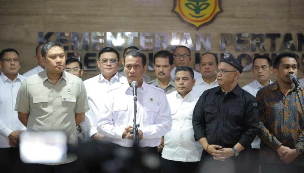 Mentan Ancam Laporkan 300 Perusahaan Sawit ke Polisi