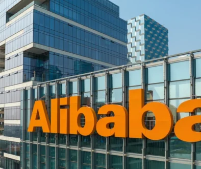 AS berencana memasukkan Alibaba, Baidu, BYD, dan Nio ke daftar perusahaan yang diduga terkait militer China, memicu ketegangan baru.