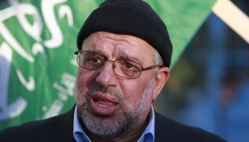 Israel membebaskan salah satu pendiri Hamas, Hassan Yousef, setelah lebih dari dua tahun ditahan tanpa proses peradilan.