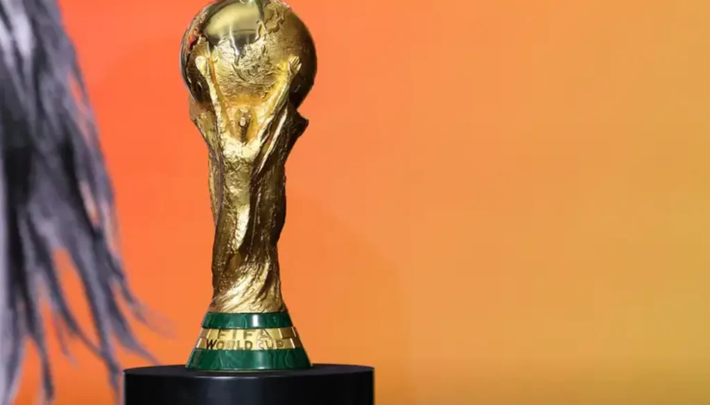 Delapan hari sebelum Piala Dunia 2026 dimulai, Mexico City dilanda demonstrasi guru dan pensiunan hakim, memicu kemacetan besar di tengah persiapan turnamen.