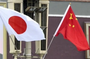 Jepang membantah tuduhan China terkait gangguan terhadap latihan kapal induk Liaoning di Pasifik dan menegaskan hanya menjalankan pengawasan rutin.