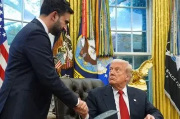 Trump berencana mencabut status Suriah sebagai negara sponsor terorisme, membuka peluang investasi AS, pemulihan ekonomi, dan rekonstruksi.