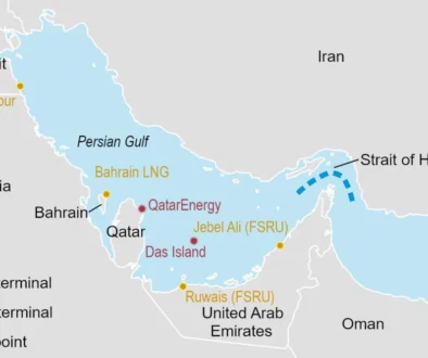 Iran Tutup Selat Hormuz, AS Gempur 300 Target Militer