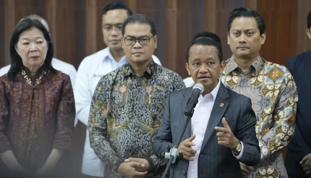 Bahlil Pastikan BBM Aman, Harga Subsidi Tak Akan Naik