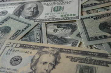 Dolar AS Kembali Menembus Level Rp 18.000