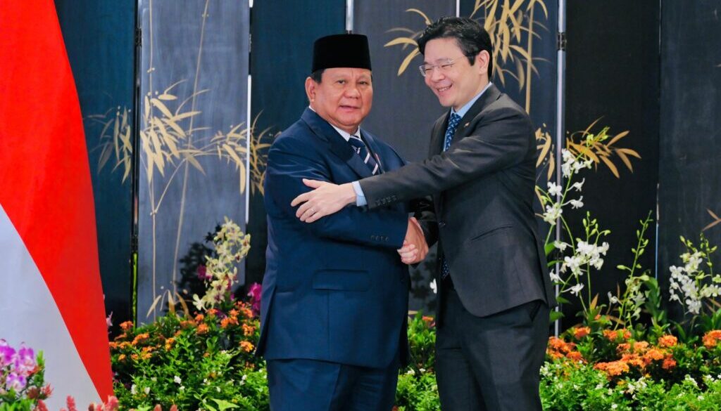 Presiden Prabowo dan PM Singapura Lawrence Wong menyepakati 26 kerja sama strategis yang mencakup listrik, ekonomi digital, pertahanan, hingga pendidikan.