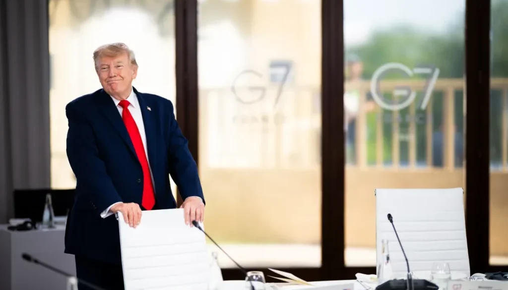 Trump Terbitkan Perintah Darurat, 17 Negara Bagian AS Siaga