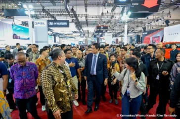 Insentif Mobil Listrik Berlanjut, Purbaya Ungkap Siapkan Stimulus Baru