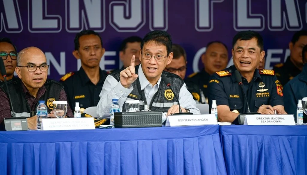 Pertalite Dilarang untuk Orang Kaya, Purbaya : Ojol Tetap Aman