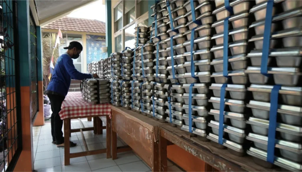 BGN Ingatkan Makanan MBG Tak Layak Jangan Dikonsumsi