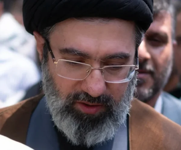 CIA-Mossad Kesulitan Lacak Mojtaba Khamenei, Ini Sebabnya