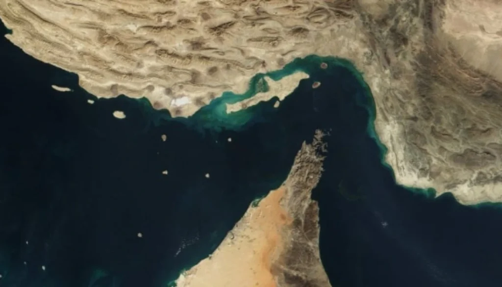 Iran Siapkan Aturan Baru Selat Hormuz, Kapal Negara Musuh Wajib Izin