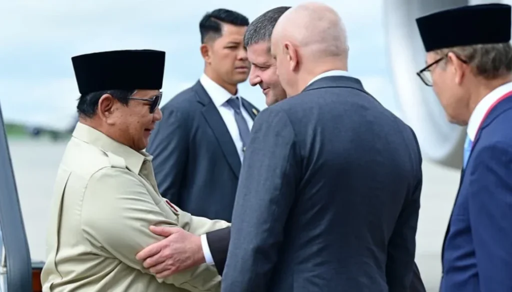 Prabowo Bertemu Putin di Vladivostok, Bahas Kerja Sama Indonesia-Rusia