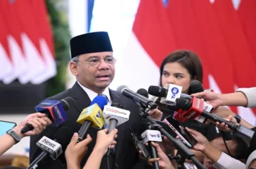 Suahasil Bungkam Ditanya Utang Whoosh hingga Danantara