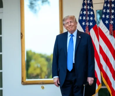 Presiden AS Donald Trump memprediksi perang Iran berakhir setelah pemilu paruh waktu November 2026 karena Teheran dinilai tidak mampu bertahan lebih lama.