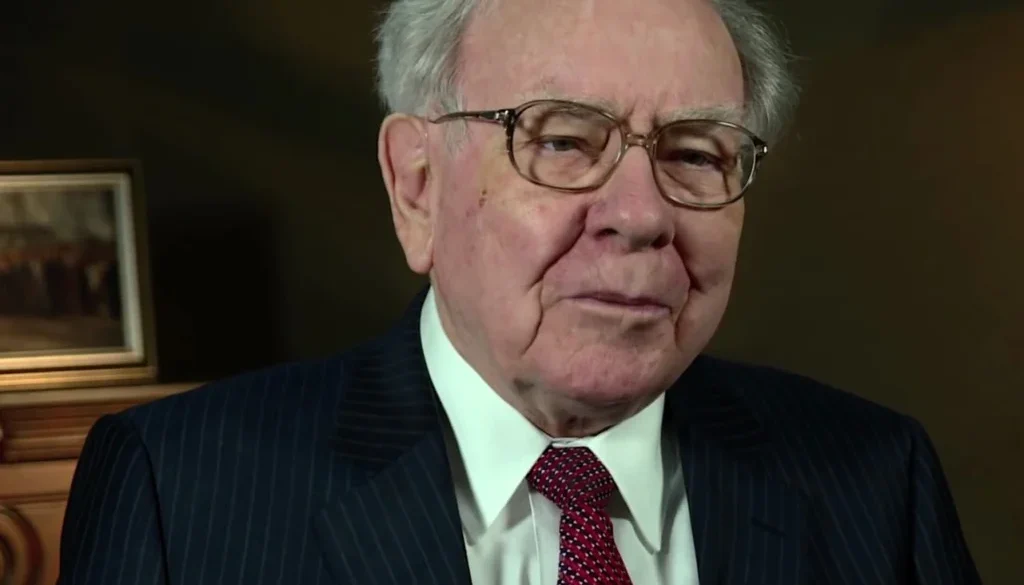 Warren Buffett Soroti Risiko Dolar AS dan Cara Lindungi Aset