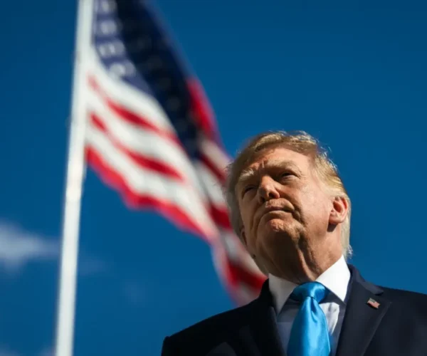 Demo Pelajar Prancis Ricuh, Trump Singgung Islam dan Migrasi