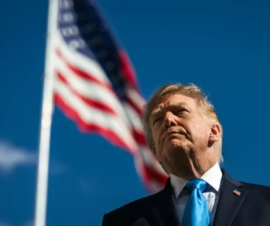 Trump Pertimbangkan Bantu Arab Saudi Serang Houthi