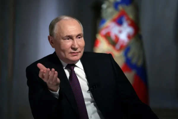 Rusia Siap Pinjamkan Rp 18 Triliun ke Iran di Tengah Sanksi AS
